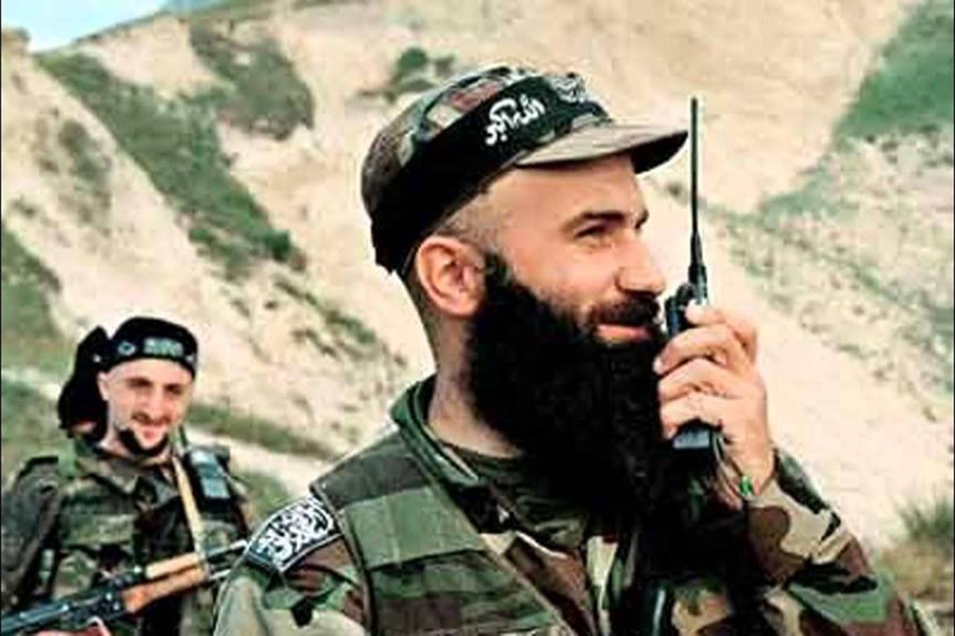Efsanevi komutan Basayev şehadetinin yıldönümünde rahmetle anılıyor Efsanevi komutan Basayev şehadetinin yıldönümünde rahmetle anılıyor
